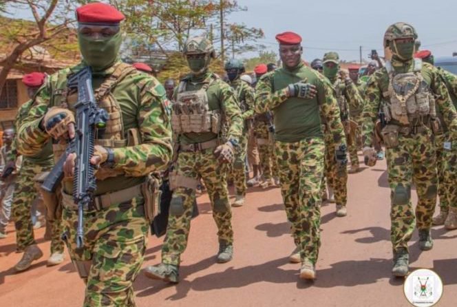 Burkina Faso : Le Capitaine Ibrahim Traoré nomme de nouveaux chefs à la tête des Groupements d’Intervention Rapide (GIR)