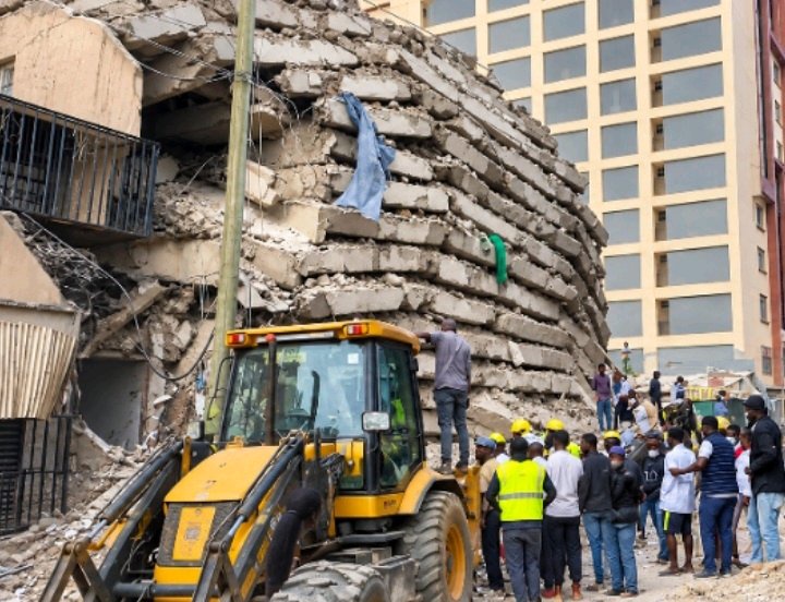 Nairobi building rescue suspended after trapped victim issues warning