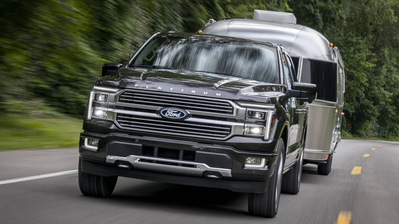 These V8-Powered Pickups Prove You Don’t Need Twin Turbocharging To Tow 11,000 Pounds