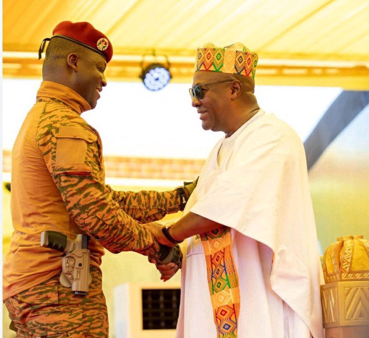 John Mahama Reveals What Happened When Ibrahim Traoré Came To Him On Stage