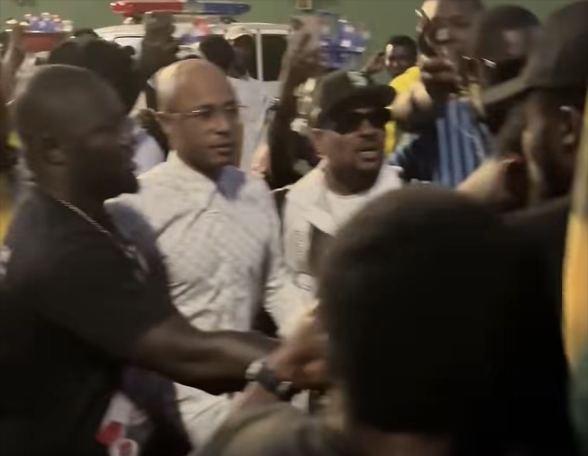 Former Black Stars Captain, Andre Ayew Spotted In A Sàd Mode While Leaving The Accra Sports Stadium