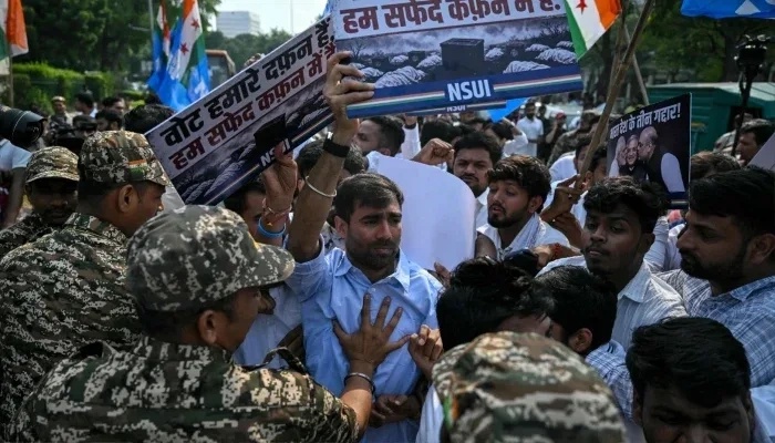 India detains Cockroach Janta Party leaders after flash Delhi protest