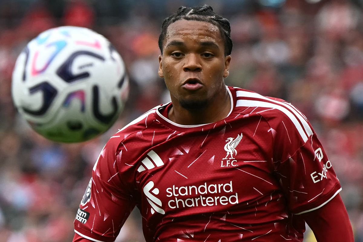 Liverpool news: Rio Ngumoha contract update as ‘stupid’ star called out by Wayne Rooney