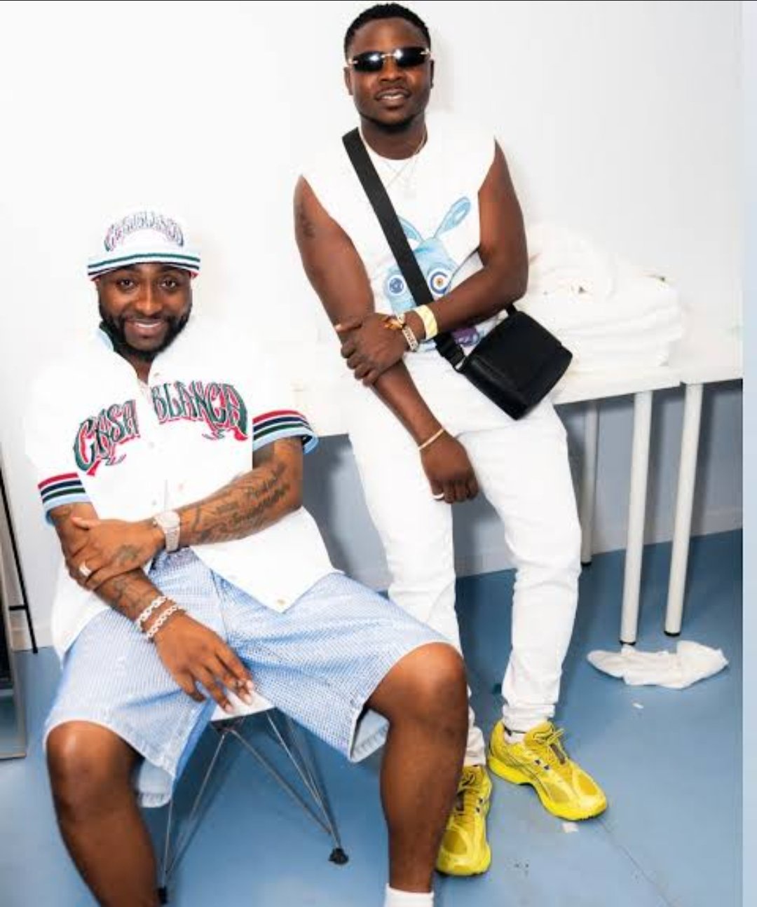 Davido’s aide, Dre, begs person who stole his phone at Zlatan Ibile’s wedding to return it, offers cash reward