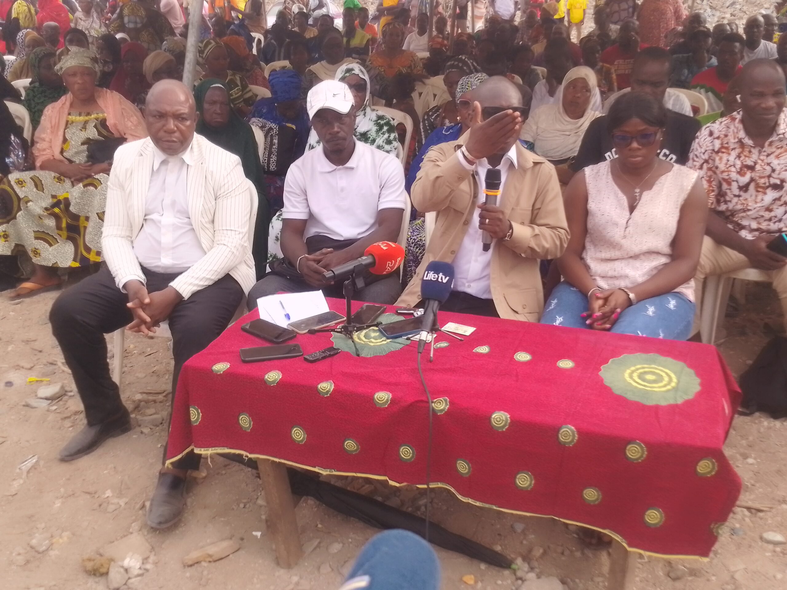 Quartier Zimbabwé à Port-Bouët : les déguerpis accusent Bacongo de propos « déshumanisants » et réclament un relogement