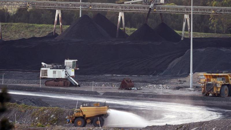 Climate champion Australia digging more coal