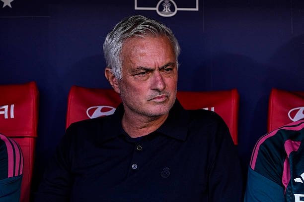 Real Madrid Manager Jose Mourinho to Keenly Study Barcelona vs PSG Ahead of El Clasico