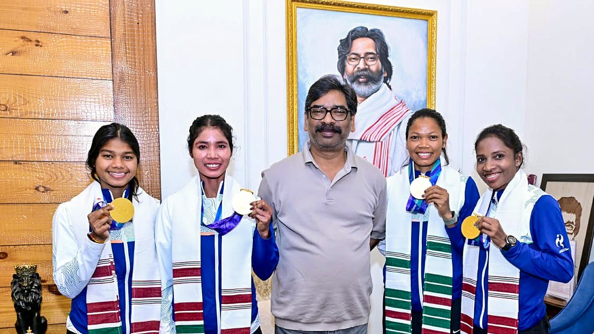Jharkhand hockey stars welcomed after Asian Games gold, meet CM Hemant Soren