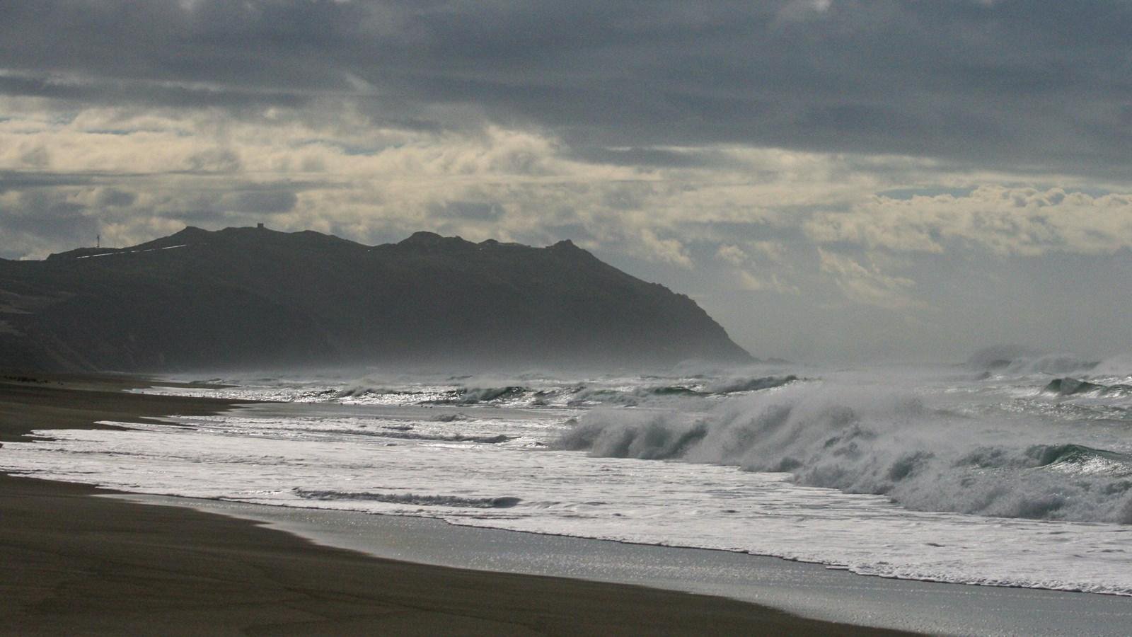 Surfer vanishes under 12ft swells off California beach notorious for sneaker waves