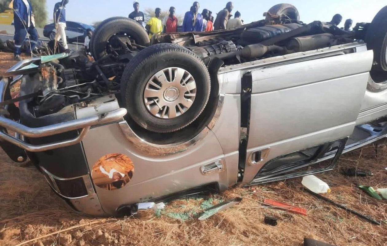 Accident sur l’autoroute : deux basketteurs professionnels meurent, un autre inconscient
