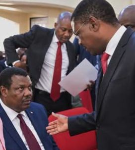 Video Emerges of an MP Allied To Sifuna Who Refused to do a Handshake With Wetangula in Church