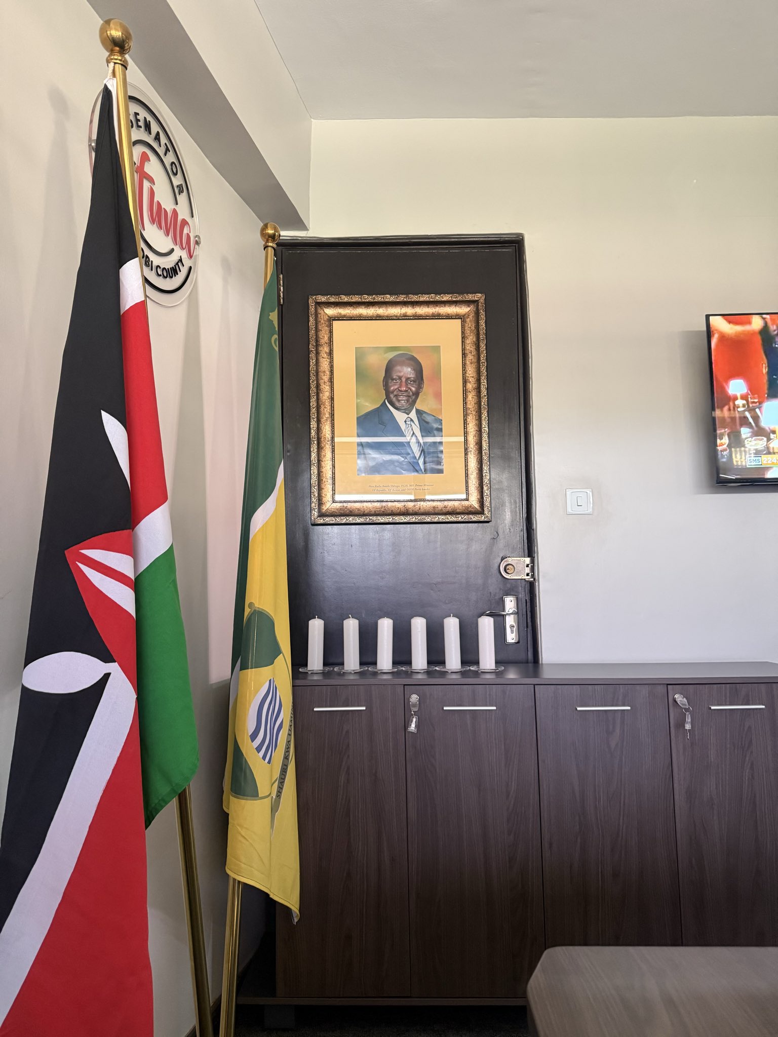 No Ruto’s Presidential Portrait as Sifuna Mounts Late Raila’s Photo at His KICC Office, Details