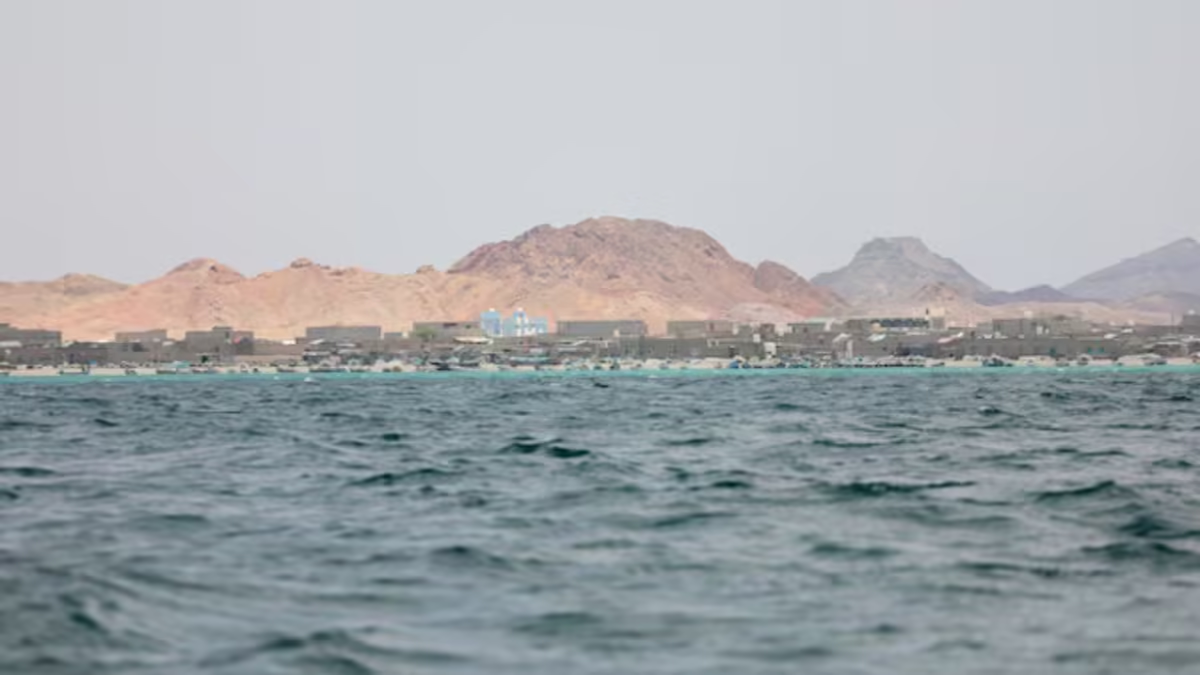 Yemeni government forces claim control of Bab el-Mandeb