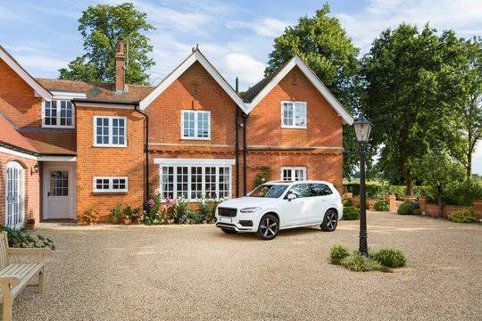 Chiefs Star Bought A Car And A House For His Parents After Signing Professional Contract