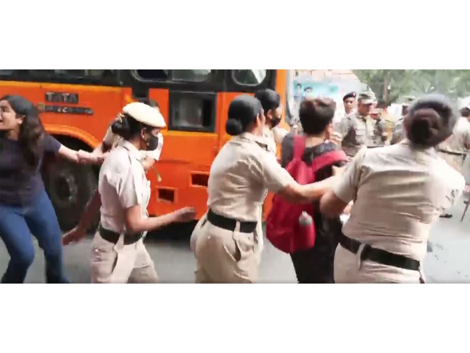 Delhi: Several protesters detained at Jantar Mantar; demonstrator says ‘Constitution is being decimated’