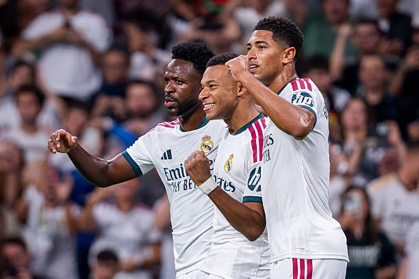 Real Madrid Superstar Wins The Onze d’Or Award Days Before Ballon d’Or Ceremony