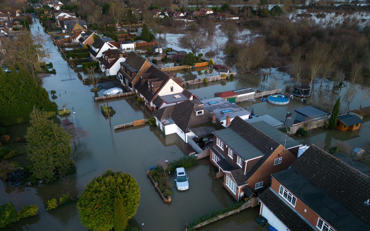 Londoners told to sign up for flood warnings amid Super El Niño extreme weather fears