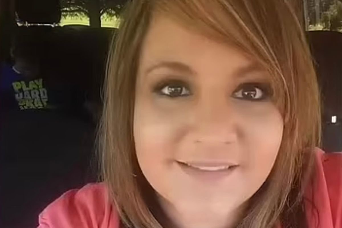 Woman’s car ran out of petrol then she suffered horrifying death as niece and nephew fled