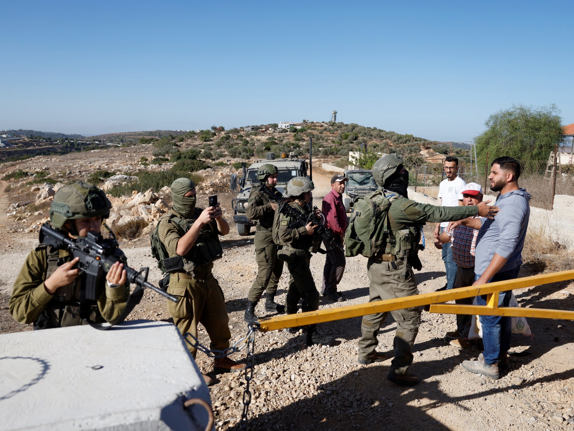 Israeli Settlers Accused of Abducting Three Palestinian Farmers as West Bank Olive Harvest Violence