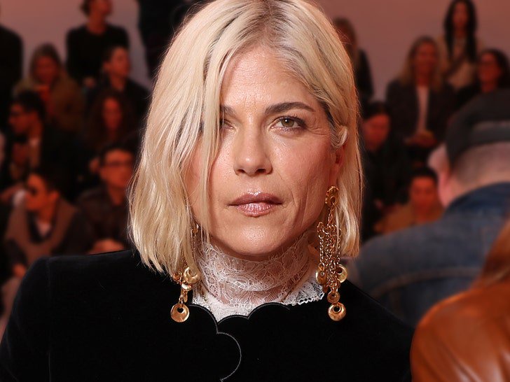 Selma Blair Arraigned on 2 Felony Assault Charges, Bail Set at $20K