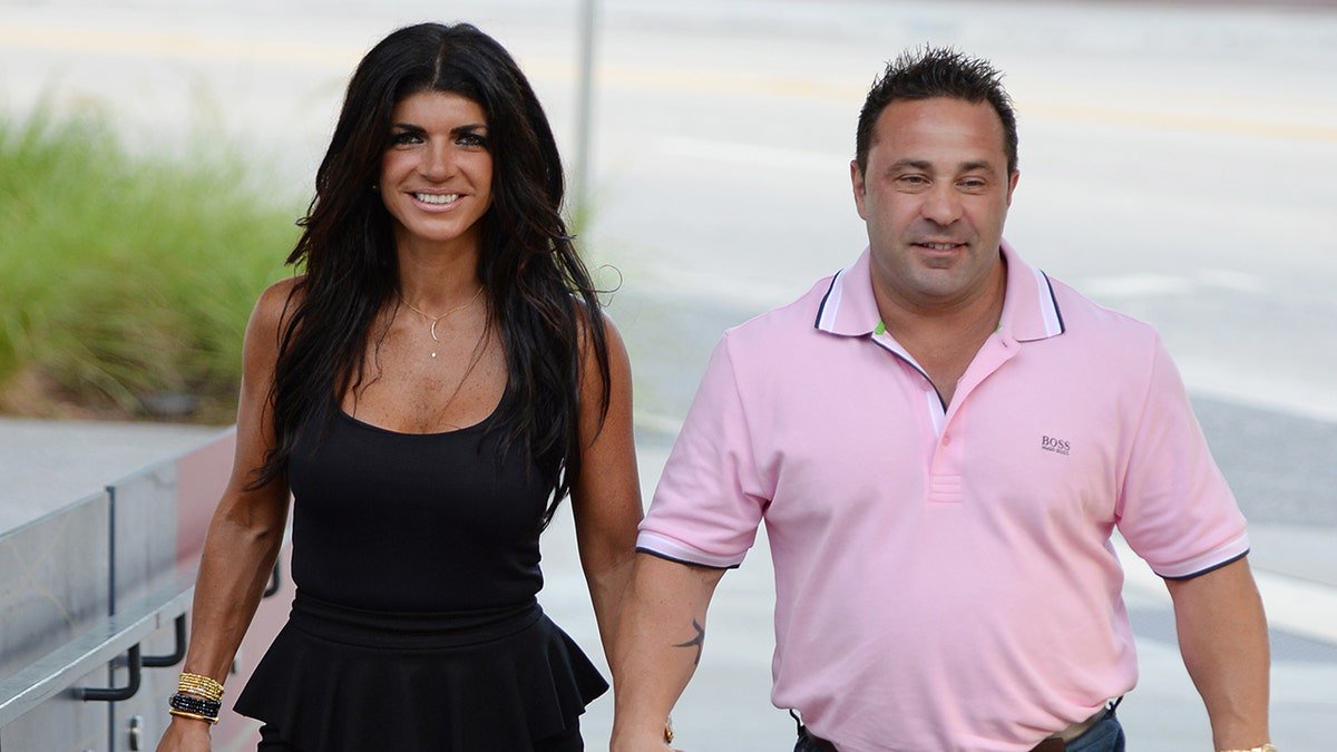 Trump White House aide admits cocaine relapse in plea for deported reality star’s second chance