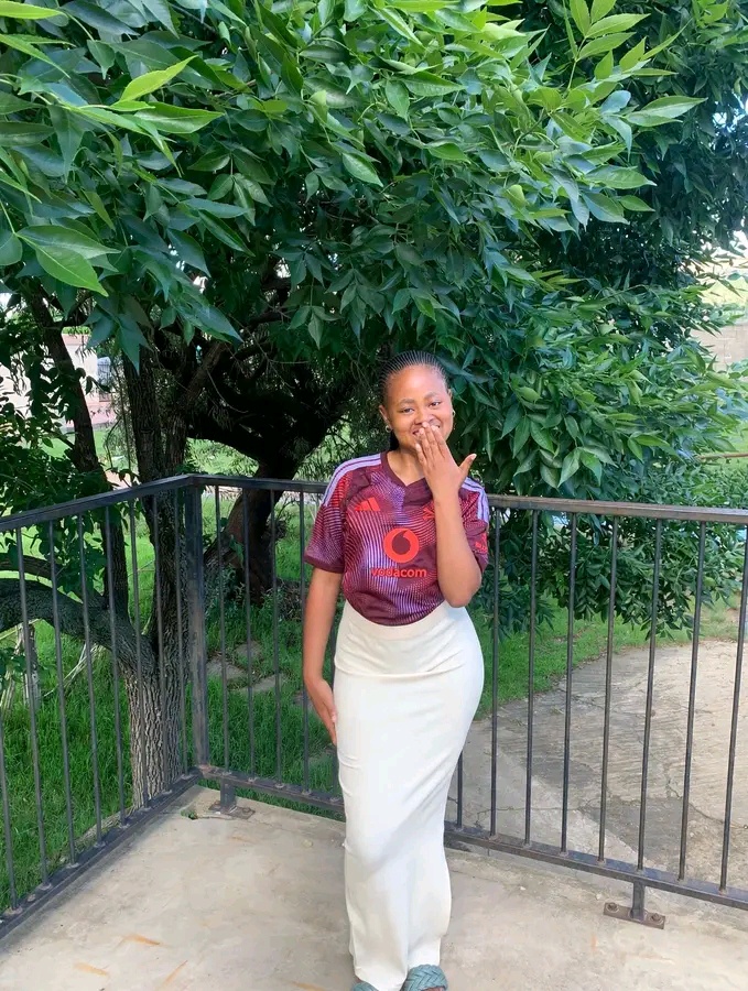 Orlando Pirates Fan Turns Heads as She Shares Picture Wearing the Club’s New Third Jersey