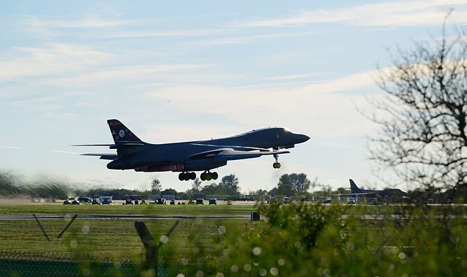 UK warned of new terror plot after US rushes to remove all bombers from RAF Fairford