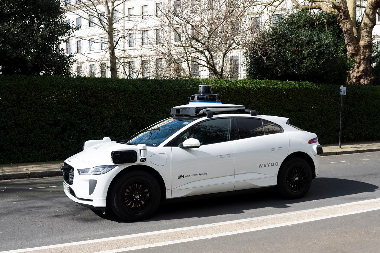 London not ready for driverless ‘robotaxis’, report warns