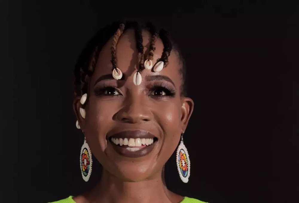 ‘It’s so distracting’: Ntsiki Mazwai weighs in on SAPS’s Athlenda Mathe’s lashes
