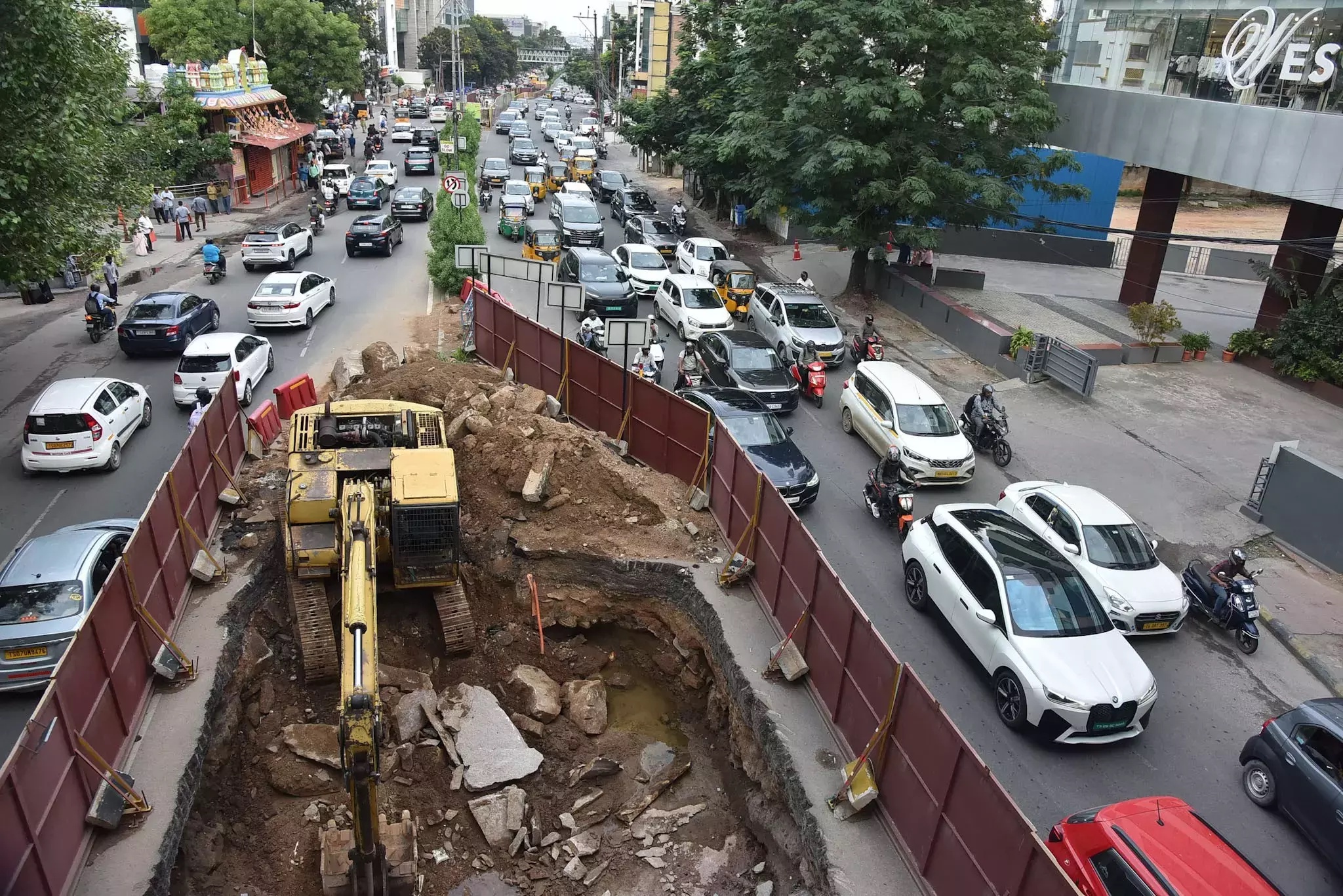 Balakrishna, Other Owners Agree To Surrender Land For Jubilee Hills Road-Widening
