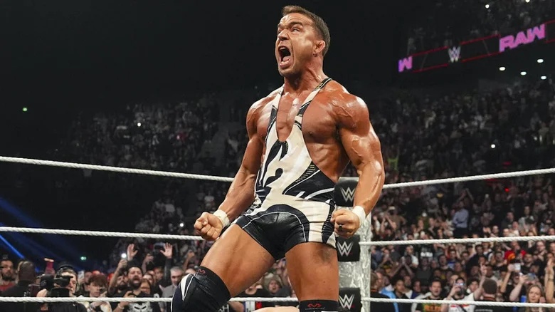 Chad Gable Wins WWE Raw Triple Threat Match, Retains Men’s Intercontinental Title