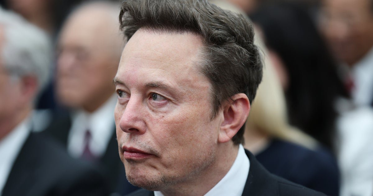 World’s Richest Man Predicts Future Where Money Becomes Irrelevant