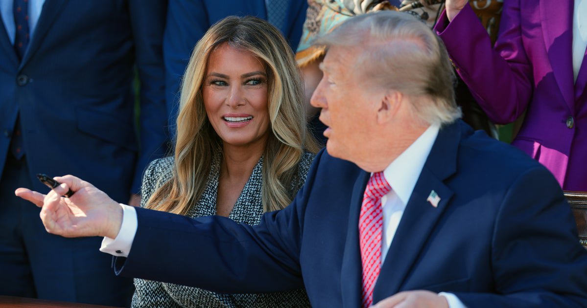 Trump Keeps Making The Same Joke At Melania’s Expense — And Marriage Experts Say It Reveals A LOT About Their Relationship