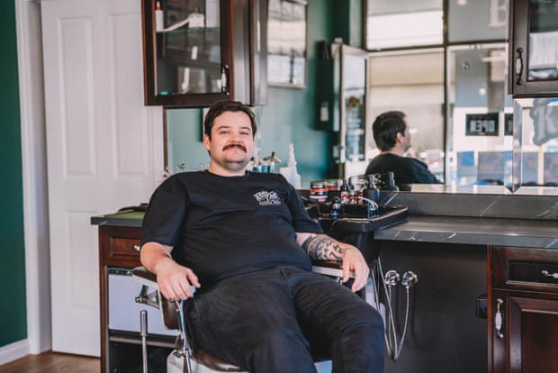 ‘I don’t want to be known as a hero’: barber who rushed to help Helen Haines praised by PM