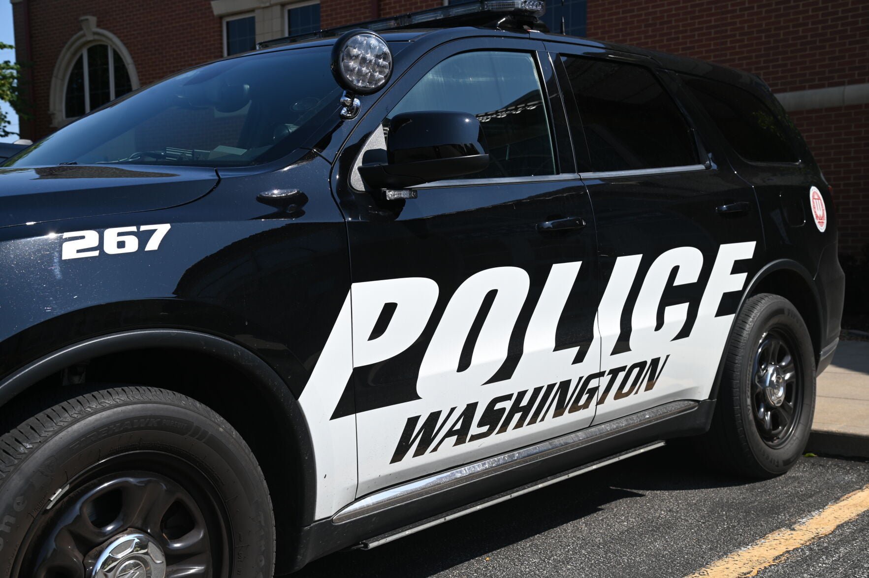 Villa Ridge woman dies after crash at Washington intersection