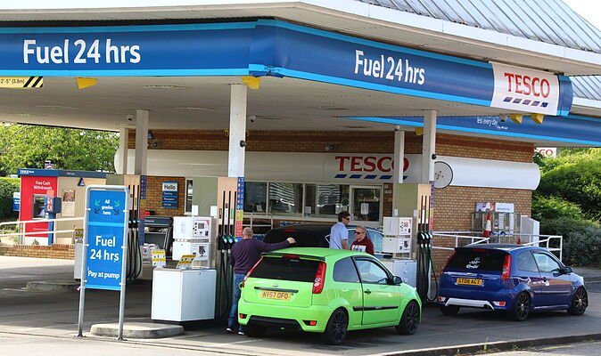 Drivers fill up with UK’s cheapest fuel at Tesco for one reason – £1.36 a litre
