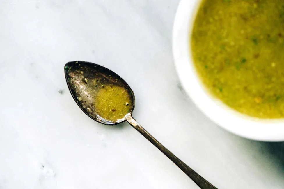 This Common Kitchen Staple May Do Something Surprising Before Carbs Hit Your System