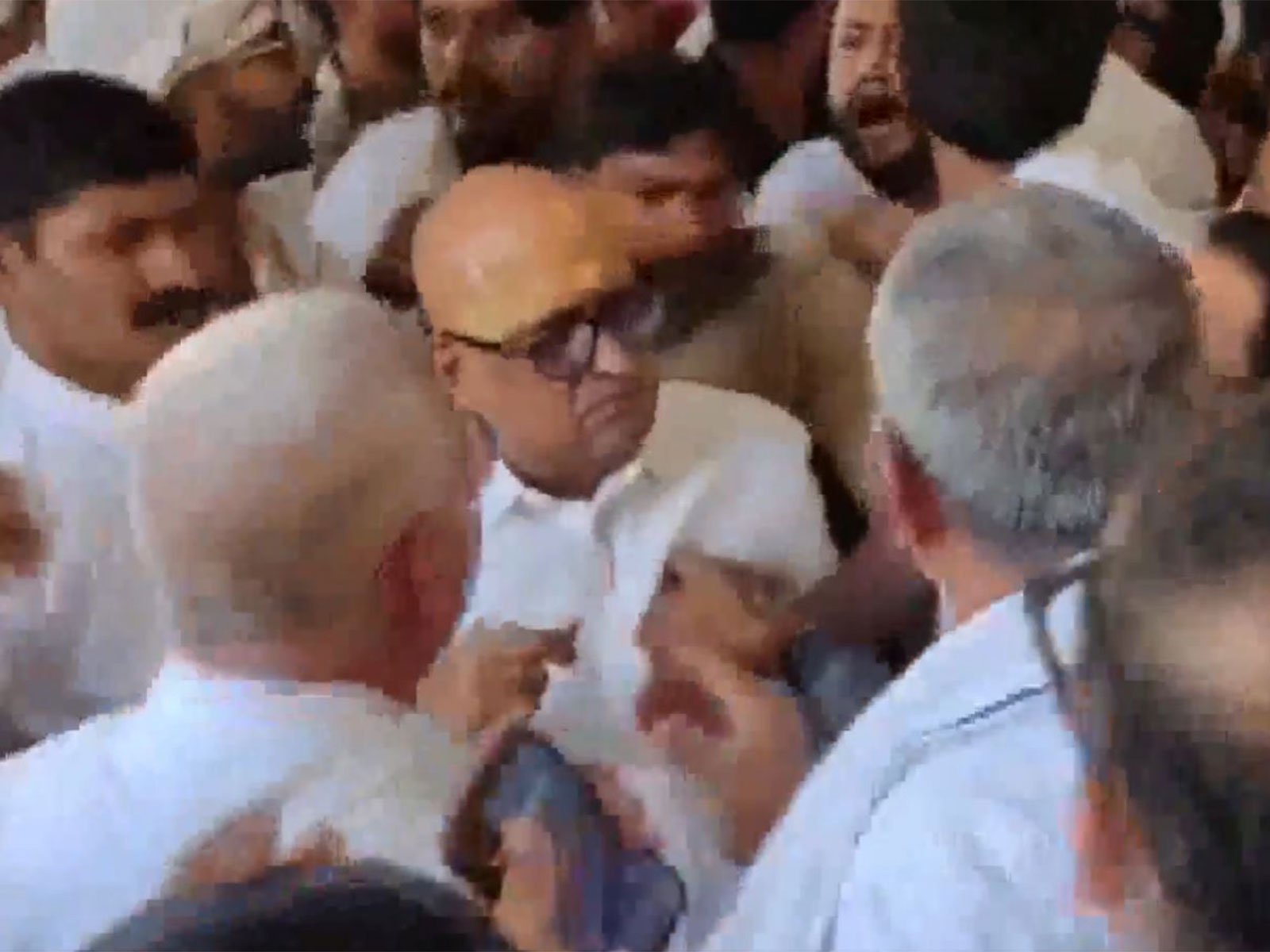 Scuffle breaks out among Congress workers at Ajay Rai’s office in Lucknow