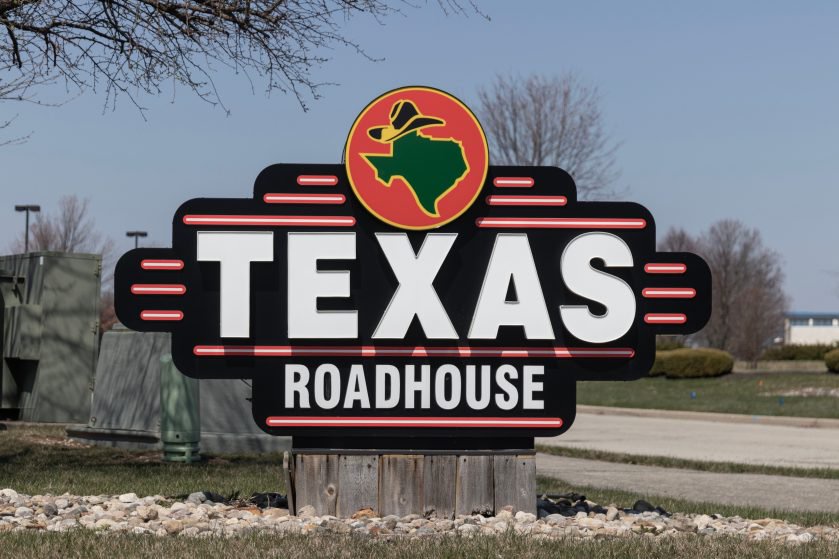 7 Unwritten Rules to Know Before Eating at Texas Roadhouse