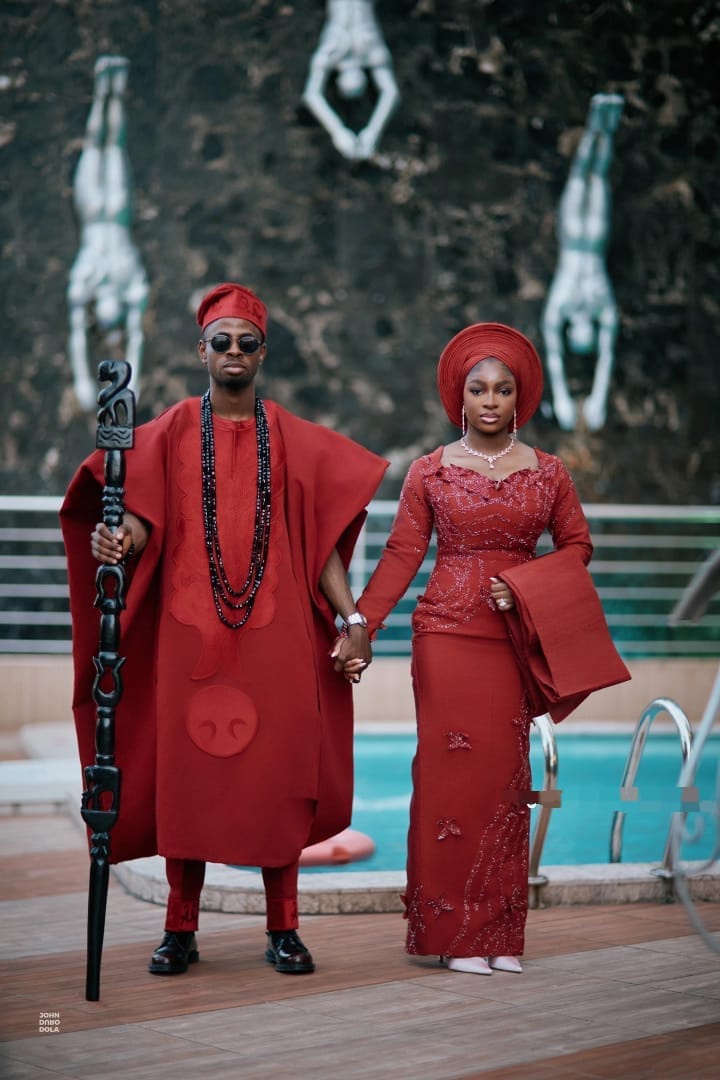 Elegant Traditional Pre-Wedding Shoot Ideas For Couples Who Want Unforgettable Memories