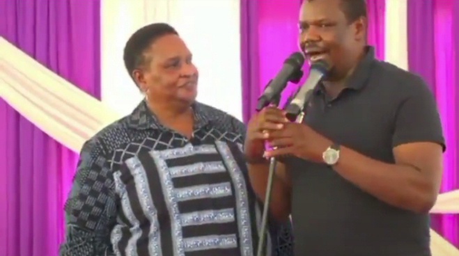 Burial Disrupted as UDA Senator Shouts “Ruto” Amid “Sifuna” Chants Before Wamboka Grabs Her Mic