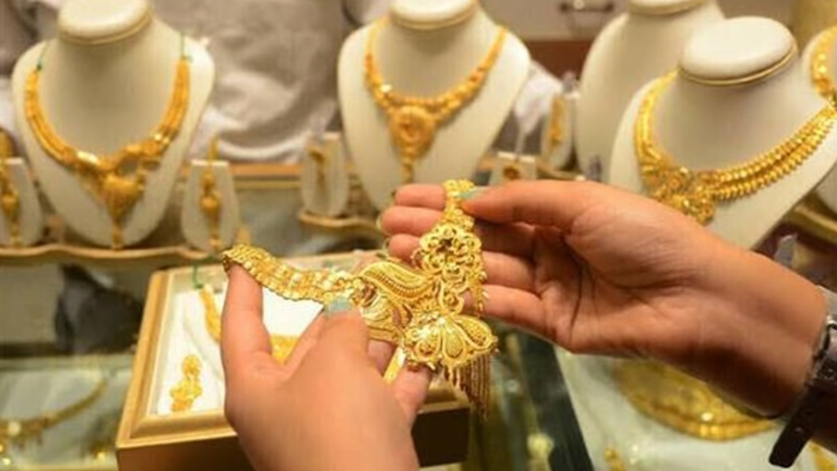 Gold prices witness massive increase in Pakistan as global bullion rates surge