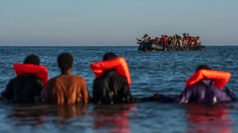 UK threatens to ban Eritreans over migrant return policy