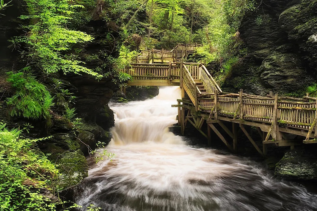 8 Great Road Trips to Take in The Poconos