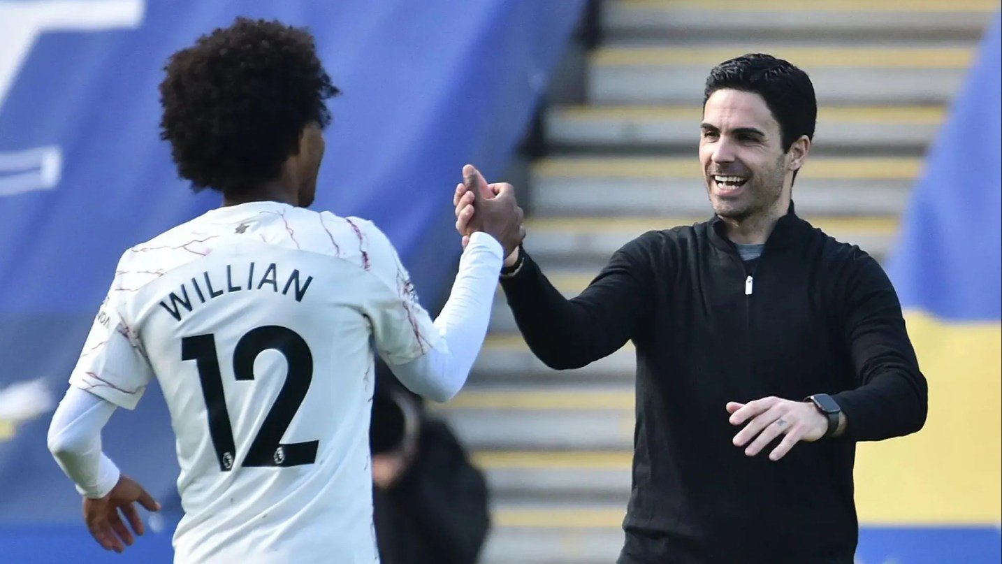 Chelsea icon Willian reveals he handed in Arsenal transfer request after just three months playing for Mikel Arteta