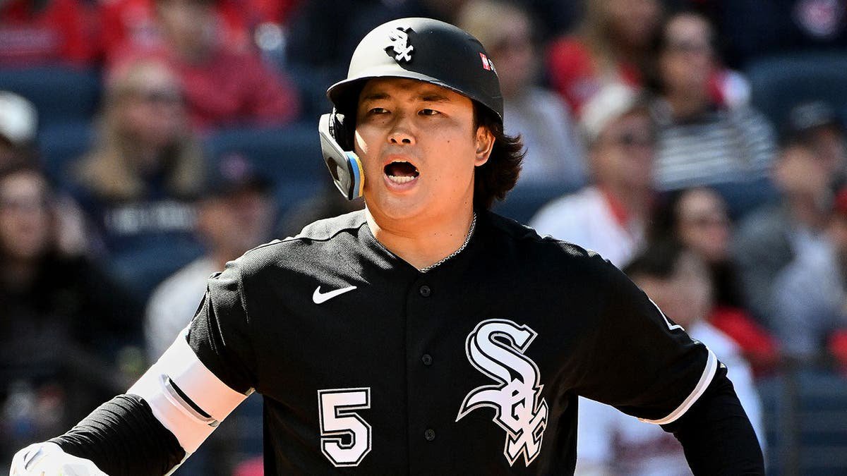 White Sox ride another dramatic comeback win to beat Guardians and take commanding 2-0 ALDS lead