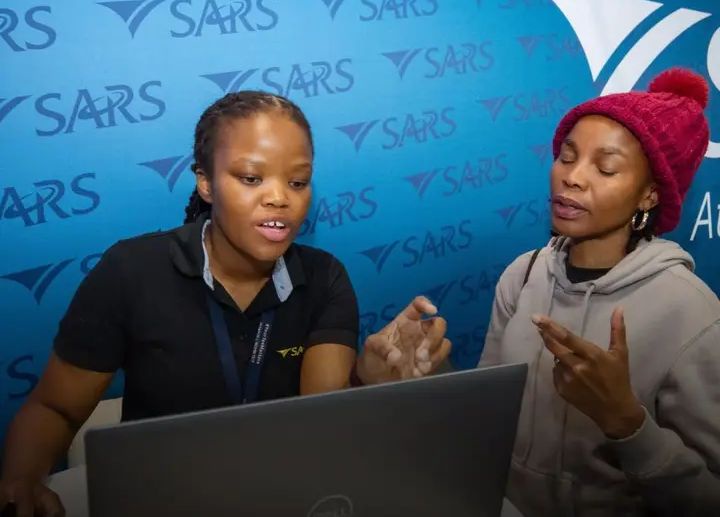 SARS Warns South African Influencers: Even Free Gifts From Brands Could Land Them in Tax Trouble