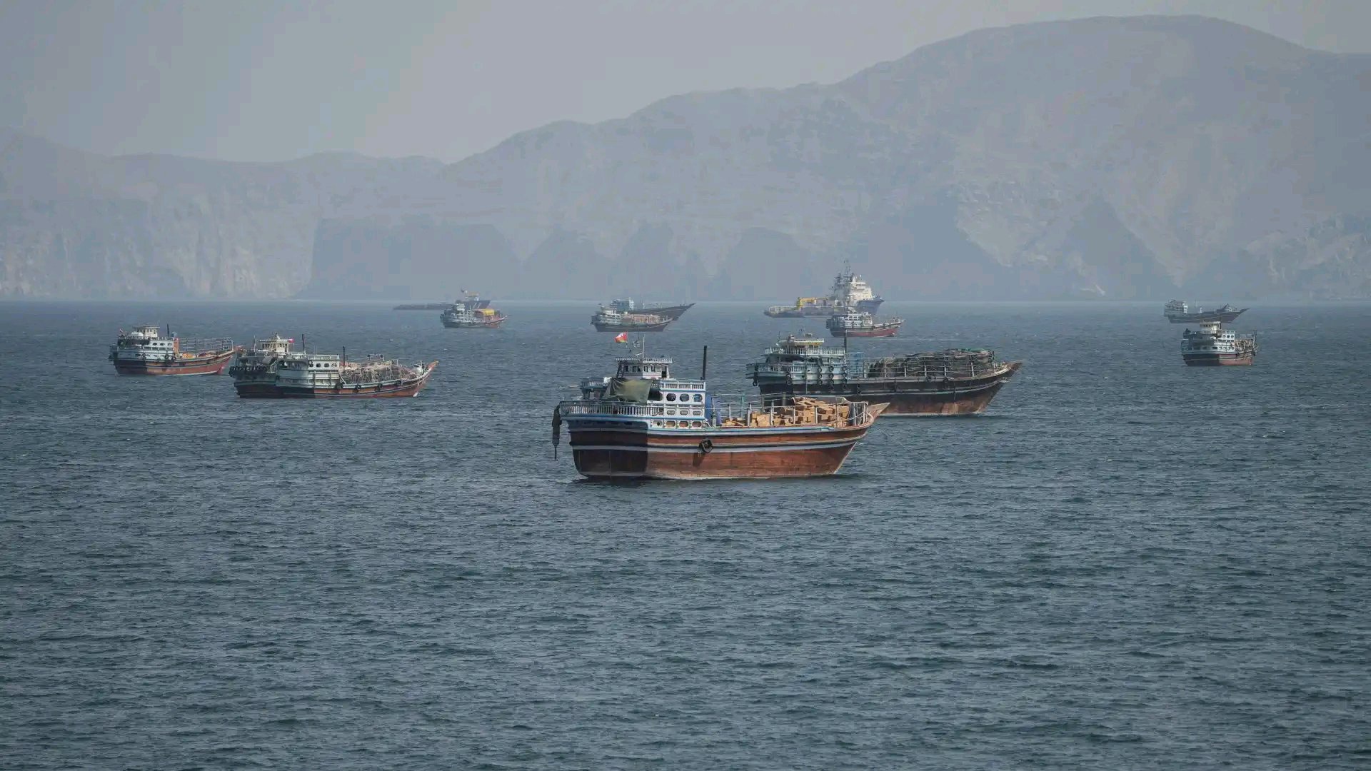 Gulf Oil Exports Rise Above Pre-War Levels Despite Attacks in Strait of Hormuz