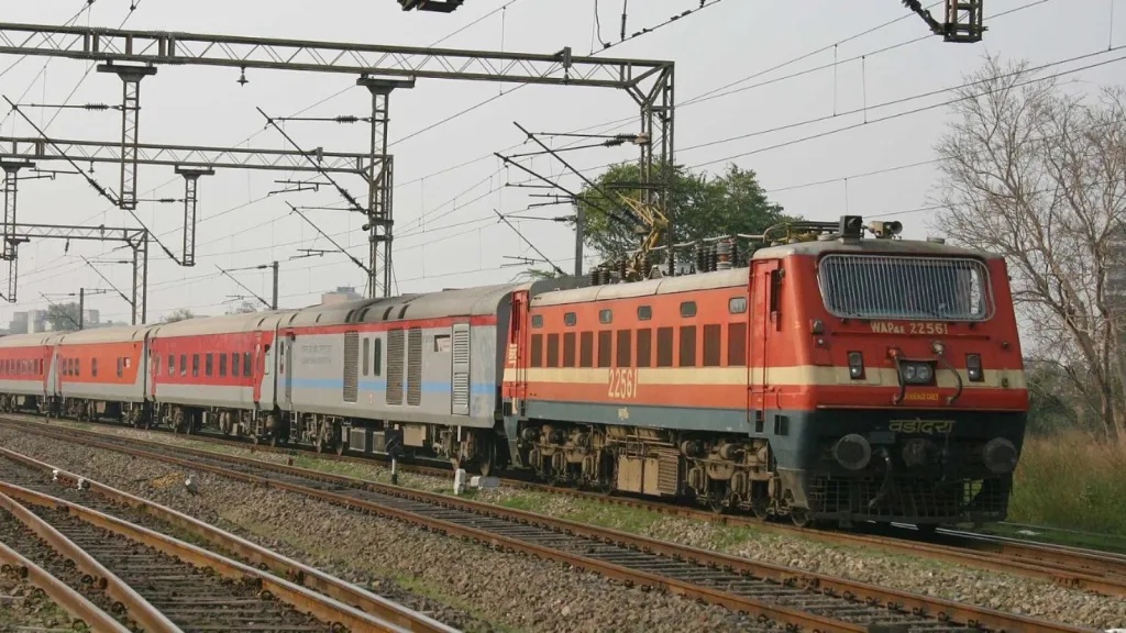 Durga Puja, Diwali, Chhath rush: Indian Railways to operate 3.4 lakh regular train trips, notifies 8,000+ special trips
