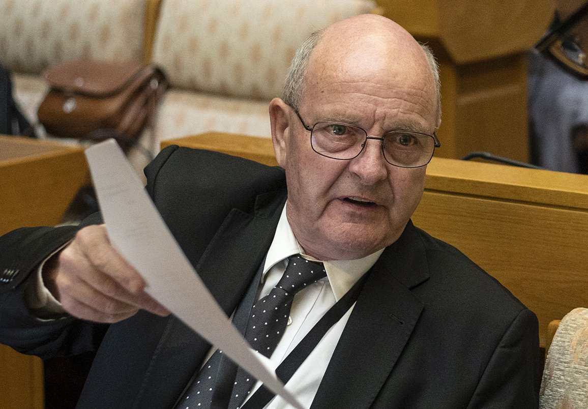 O’Sullivan threatens legal action if Mkhwanazi becomes Hawks head